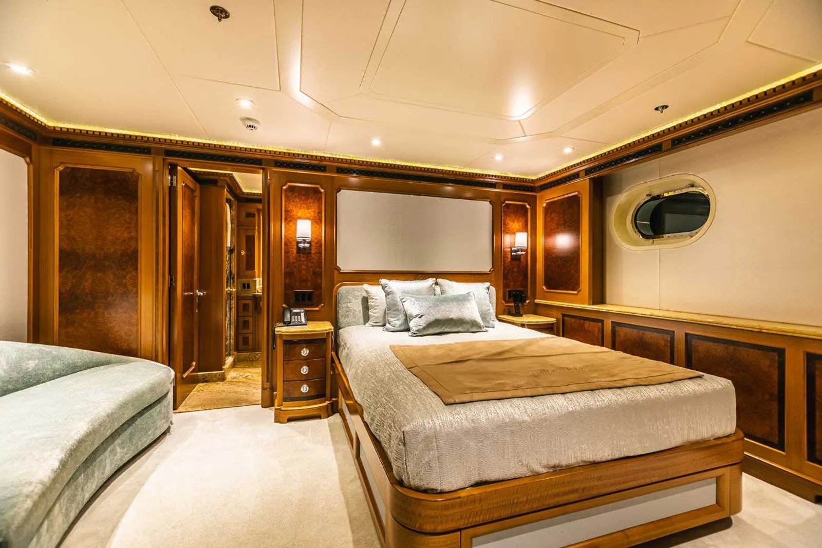 ACTA yacht detail photo
