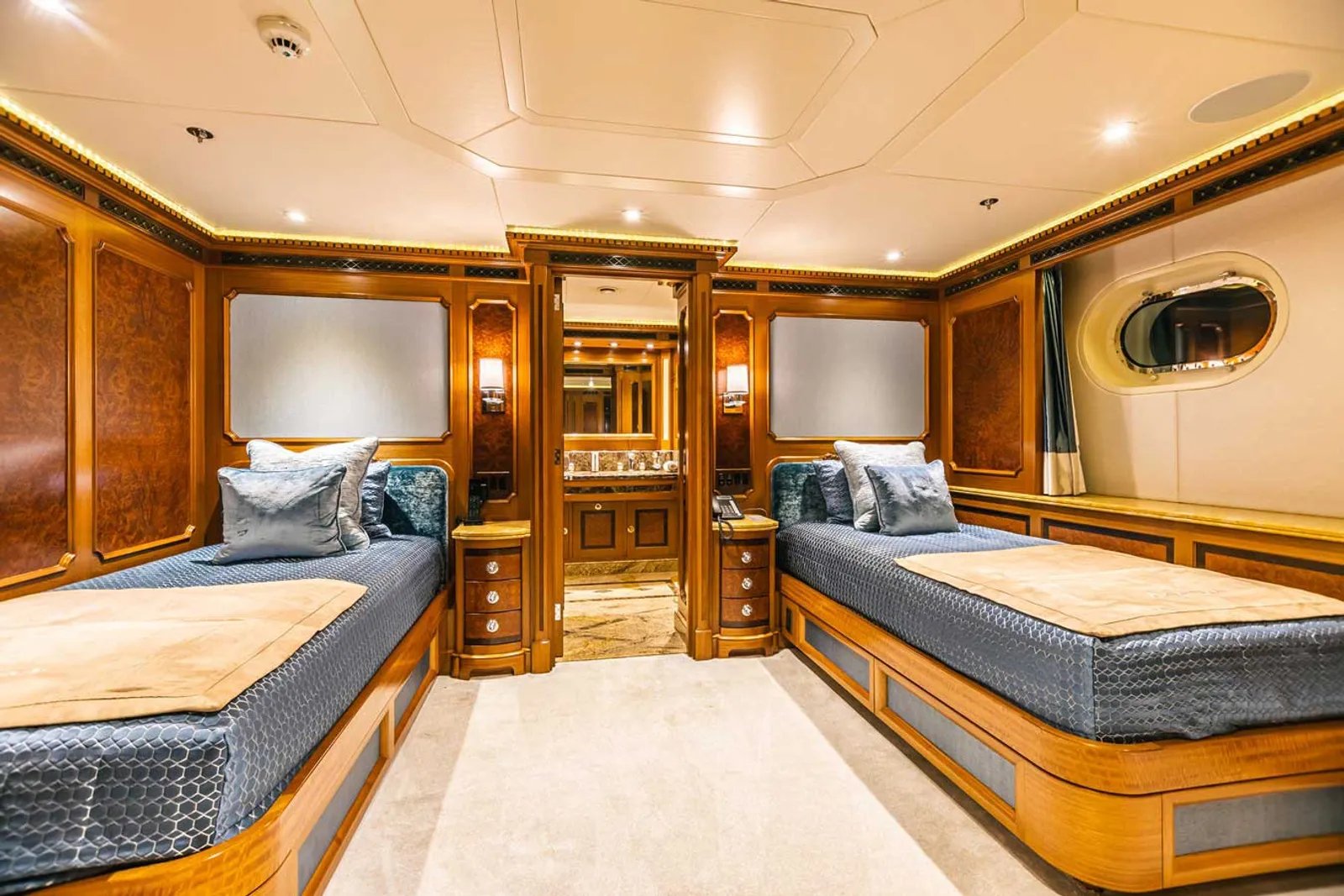 ACTA yacht detail photo