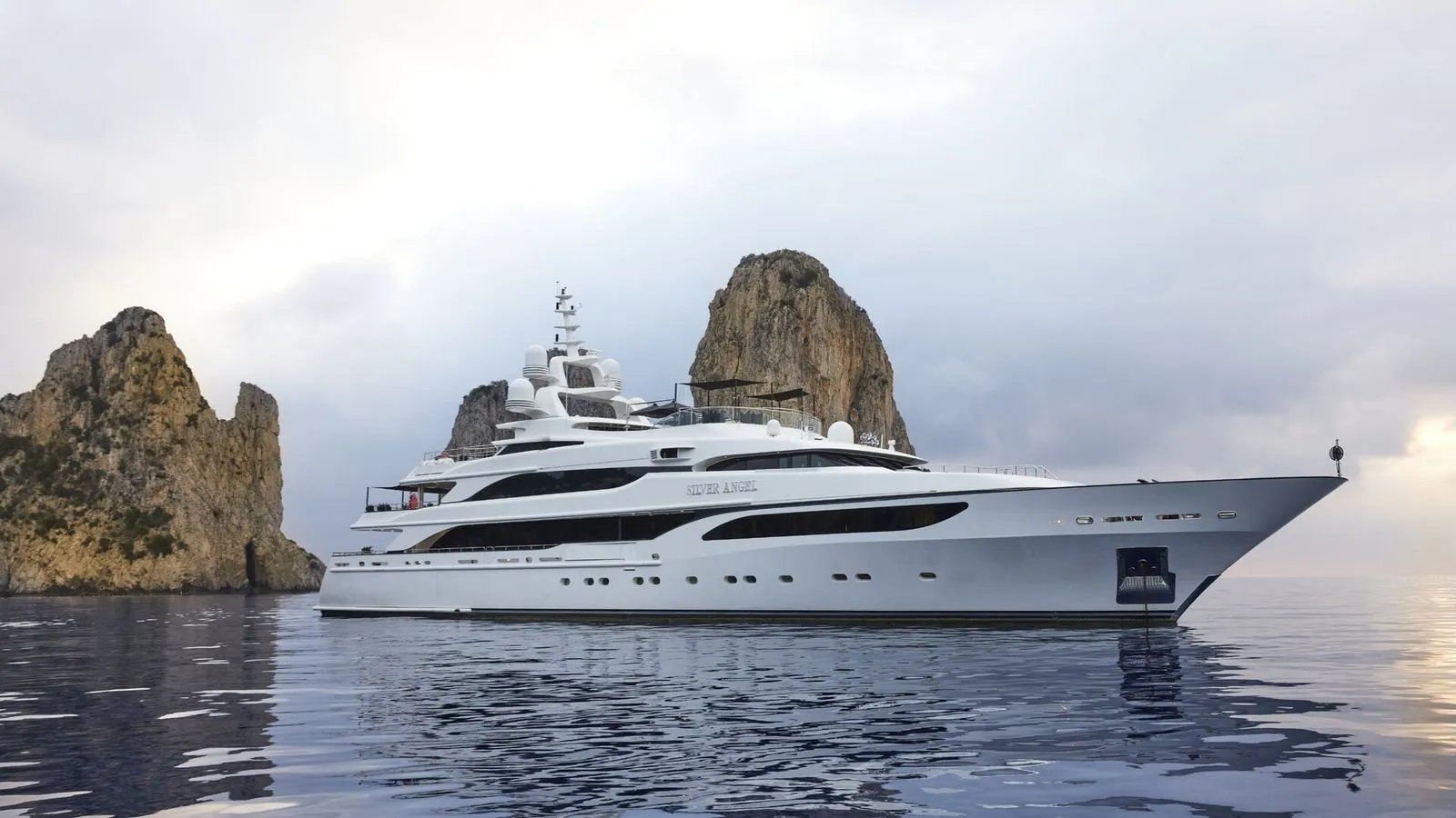 SILVER ANGEL yacht exterior profile