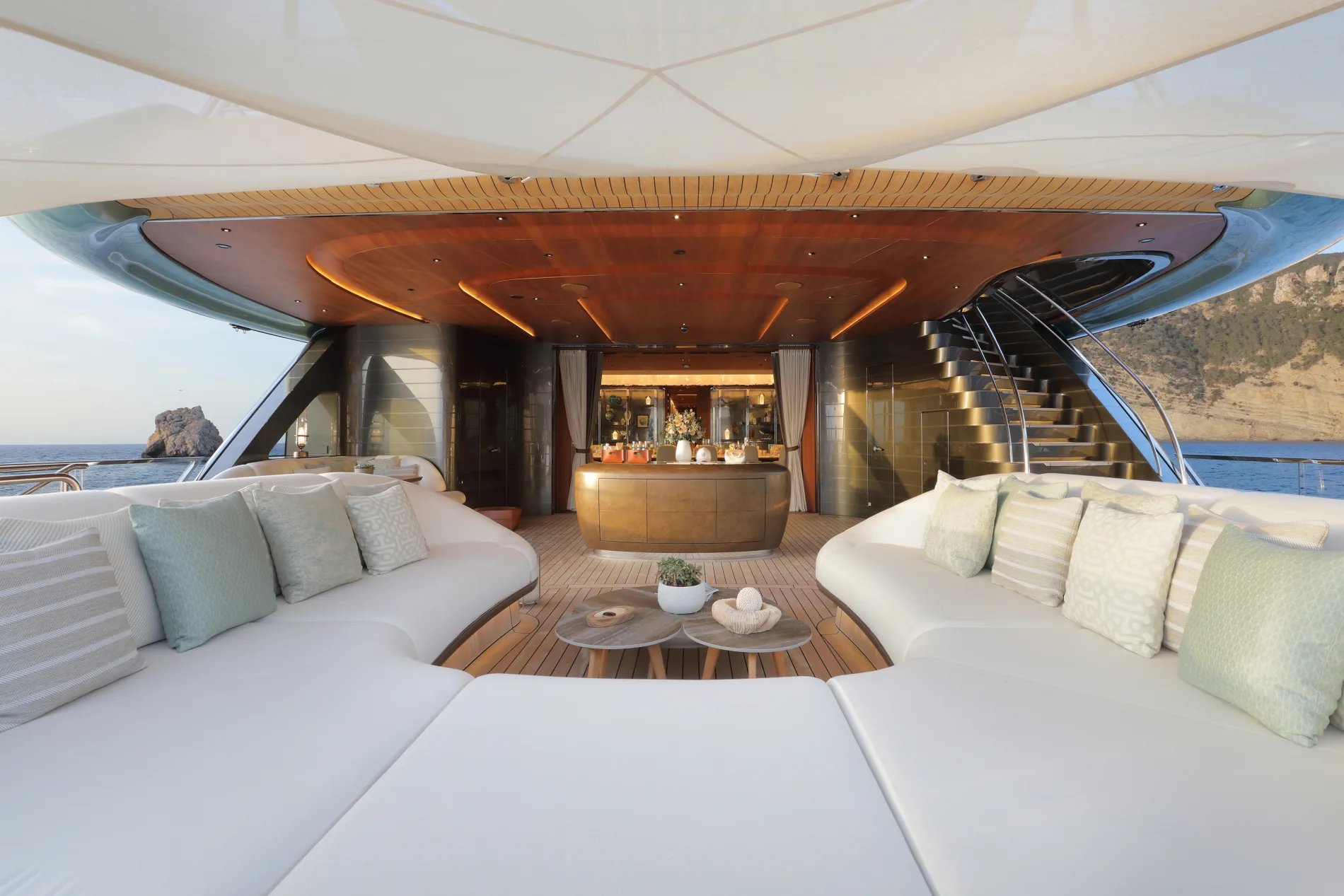 Kenshō yacht detail photo