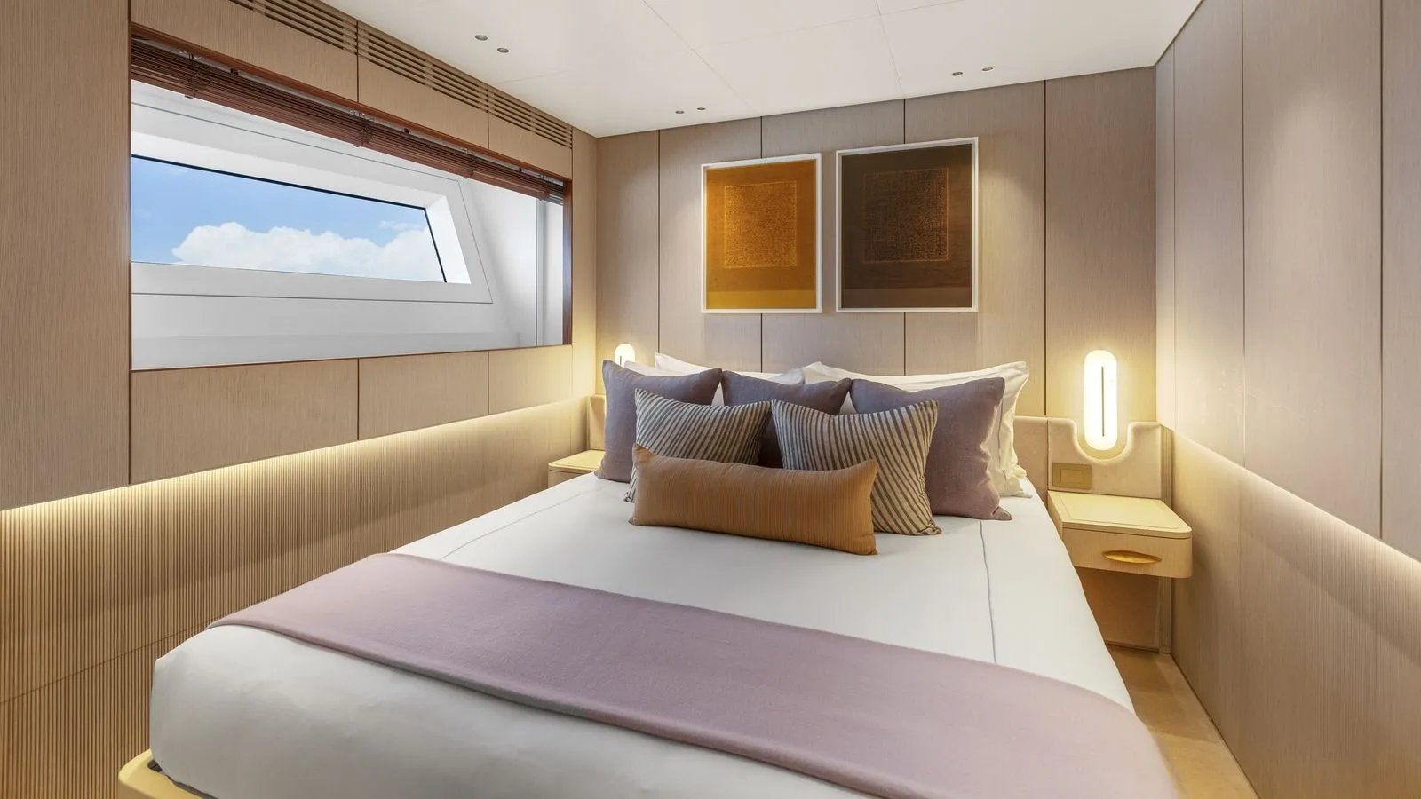 LIV LOVE yacht detail photo