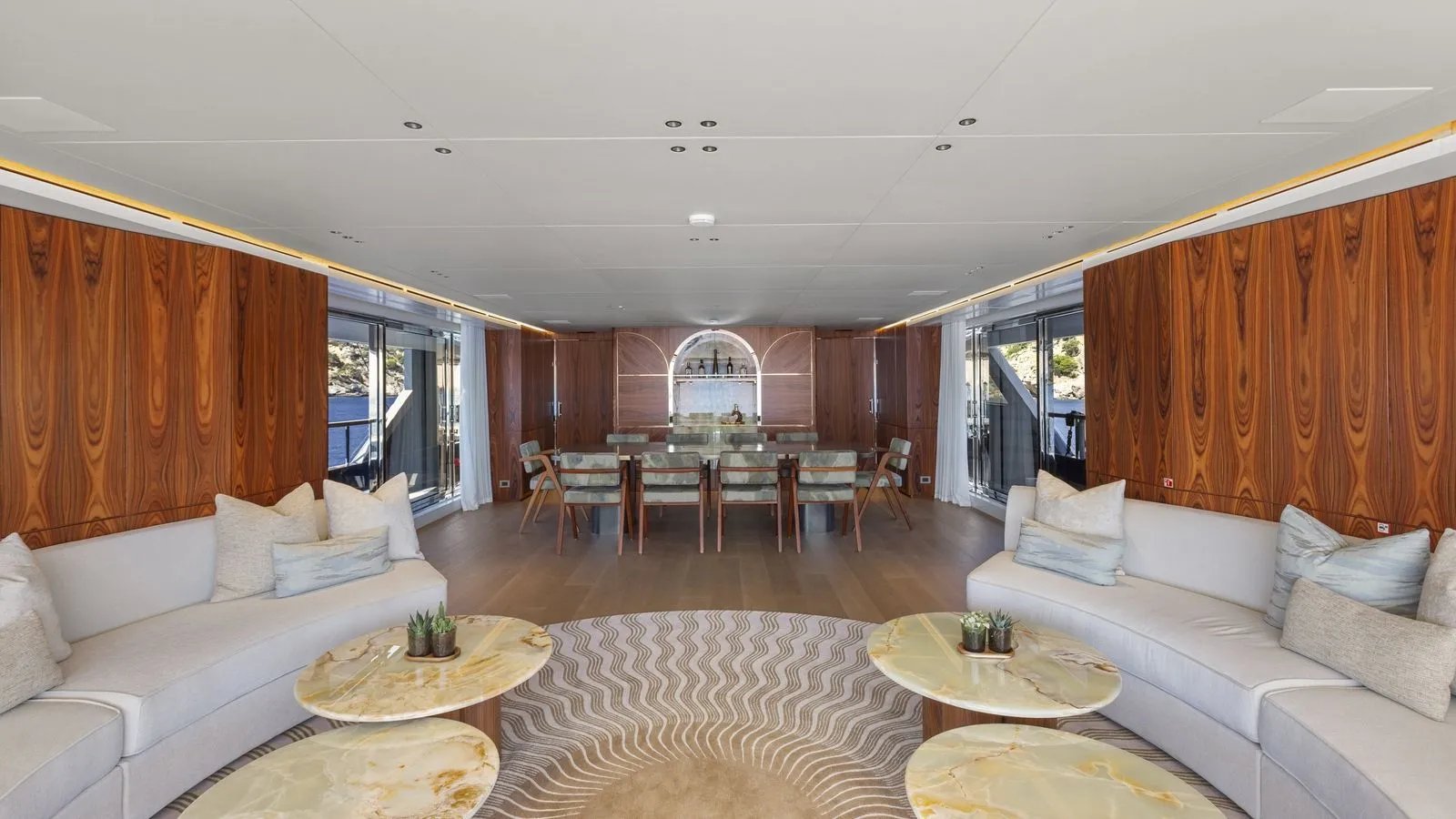LIV LOVE yacht detail photo