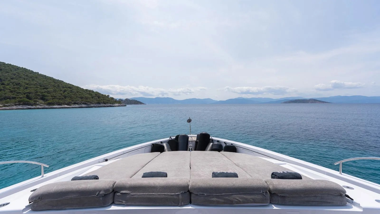 BLISS yacht detail photo
