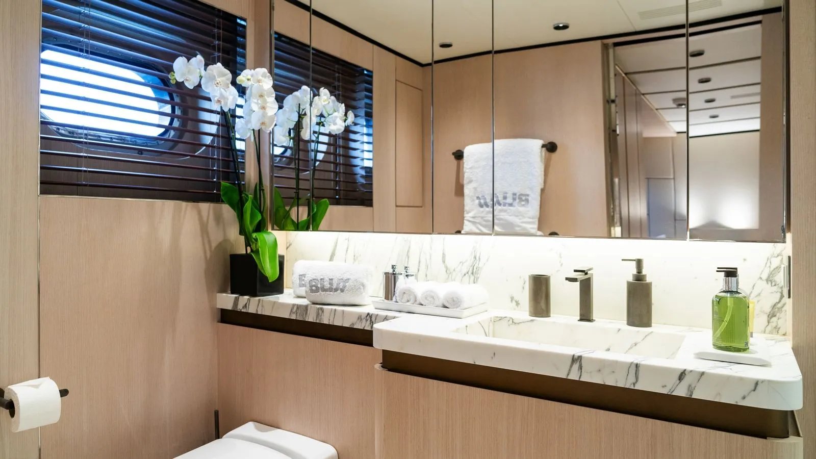 BLISS yacht detail photo