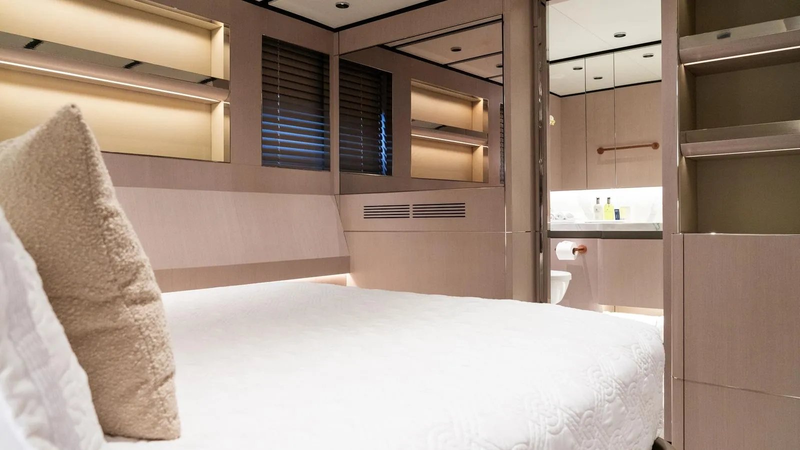 BLISS yacht detail photo