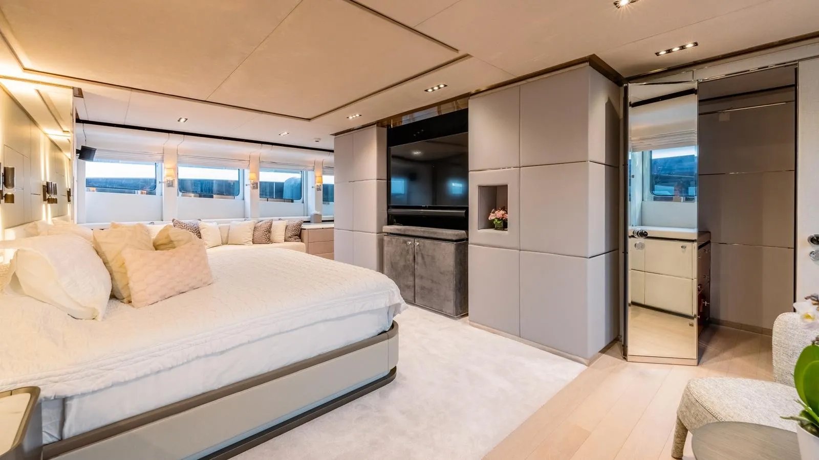 BLISS yacht detail photo