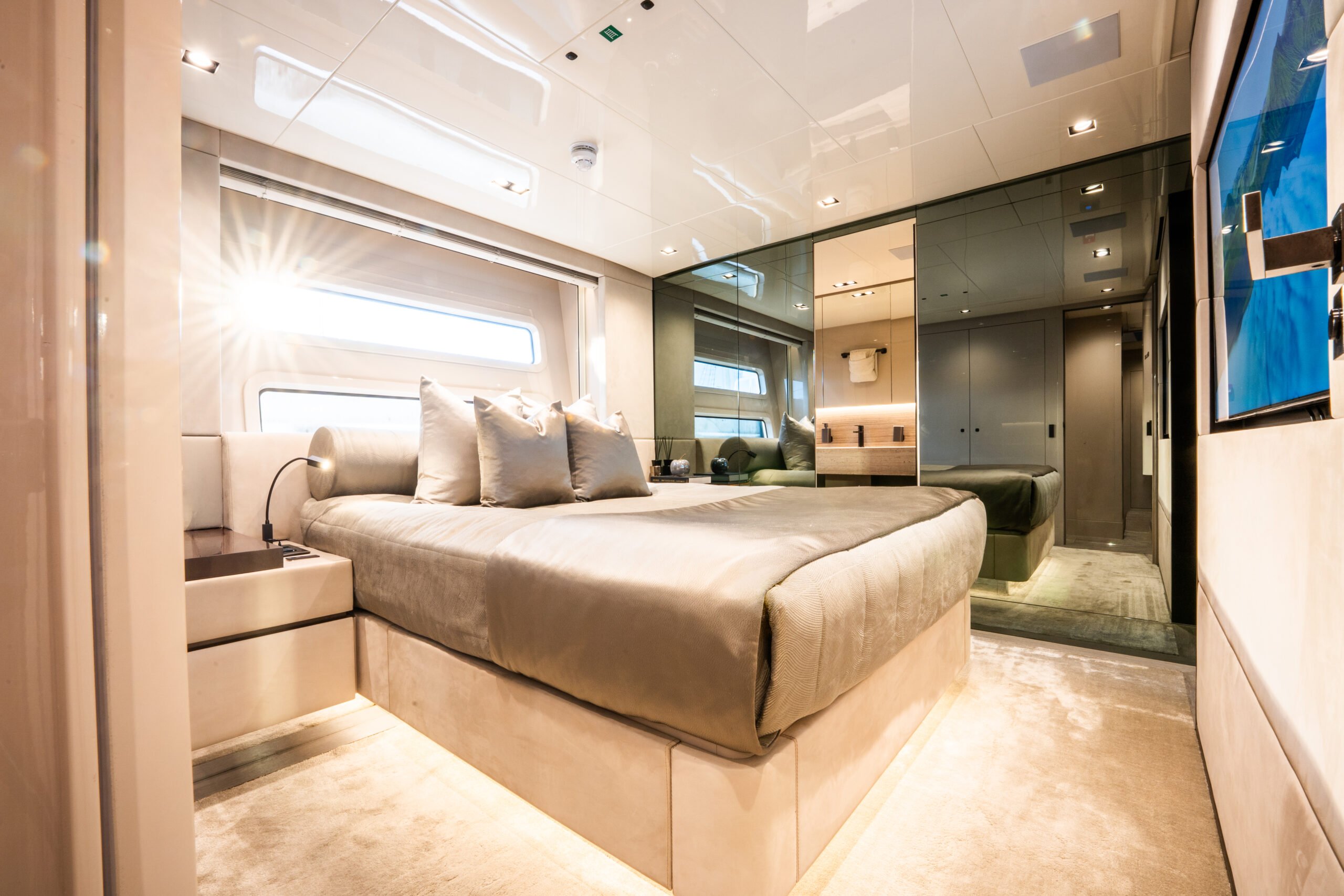 THE PALM yacht detail photo