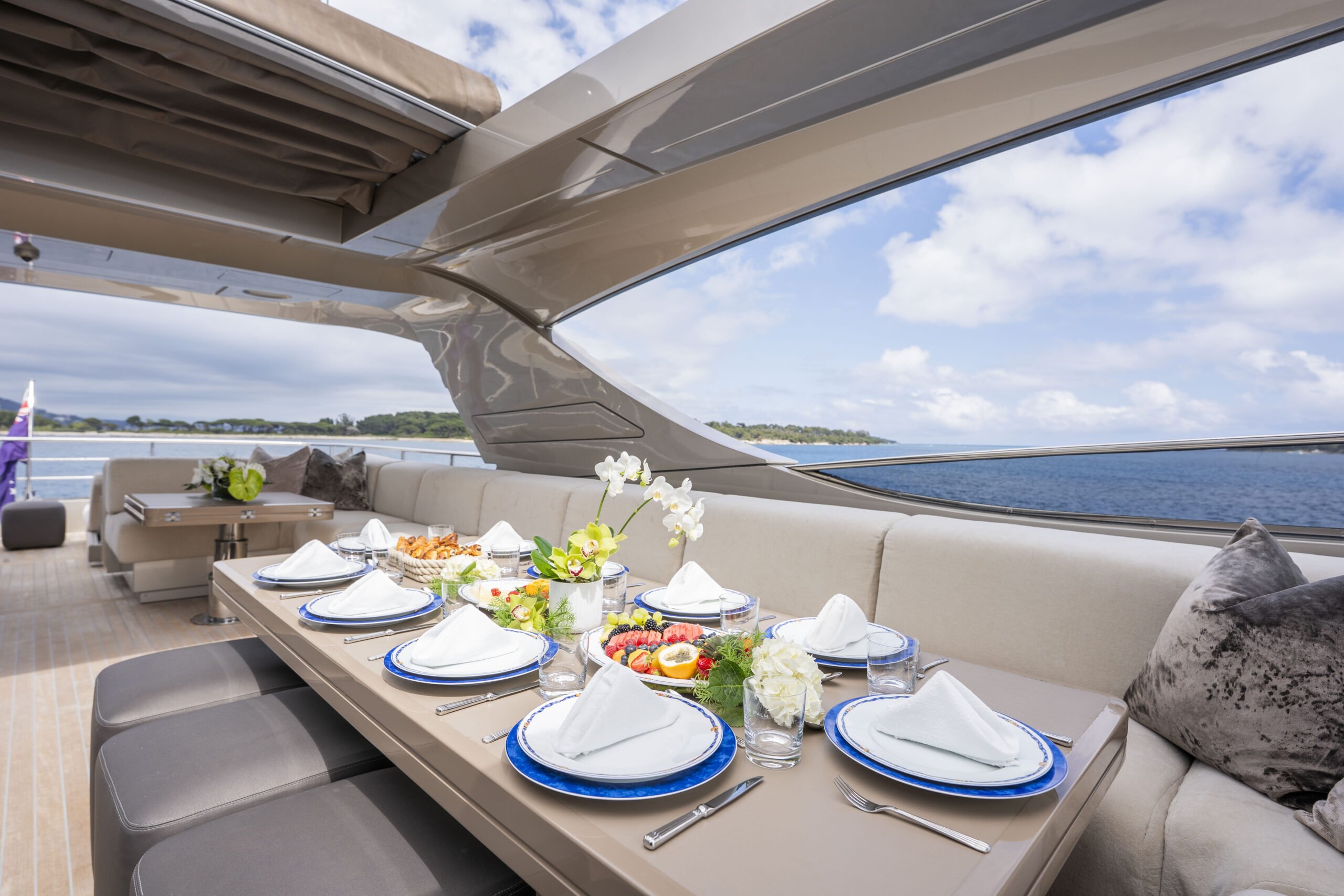 THE PALM yacht detail photo