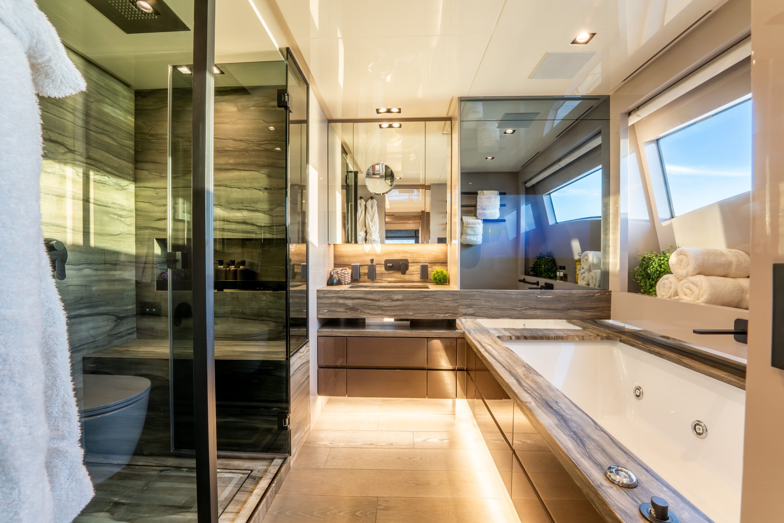 THE PALM yacht detail photo