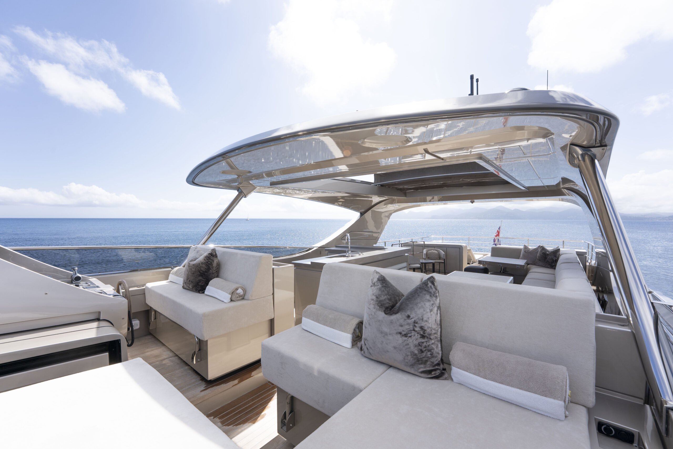 THE PALM yacht detail photo