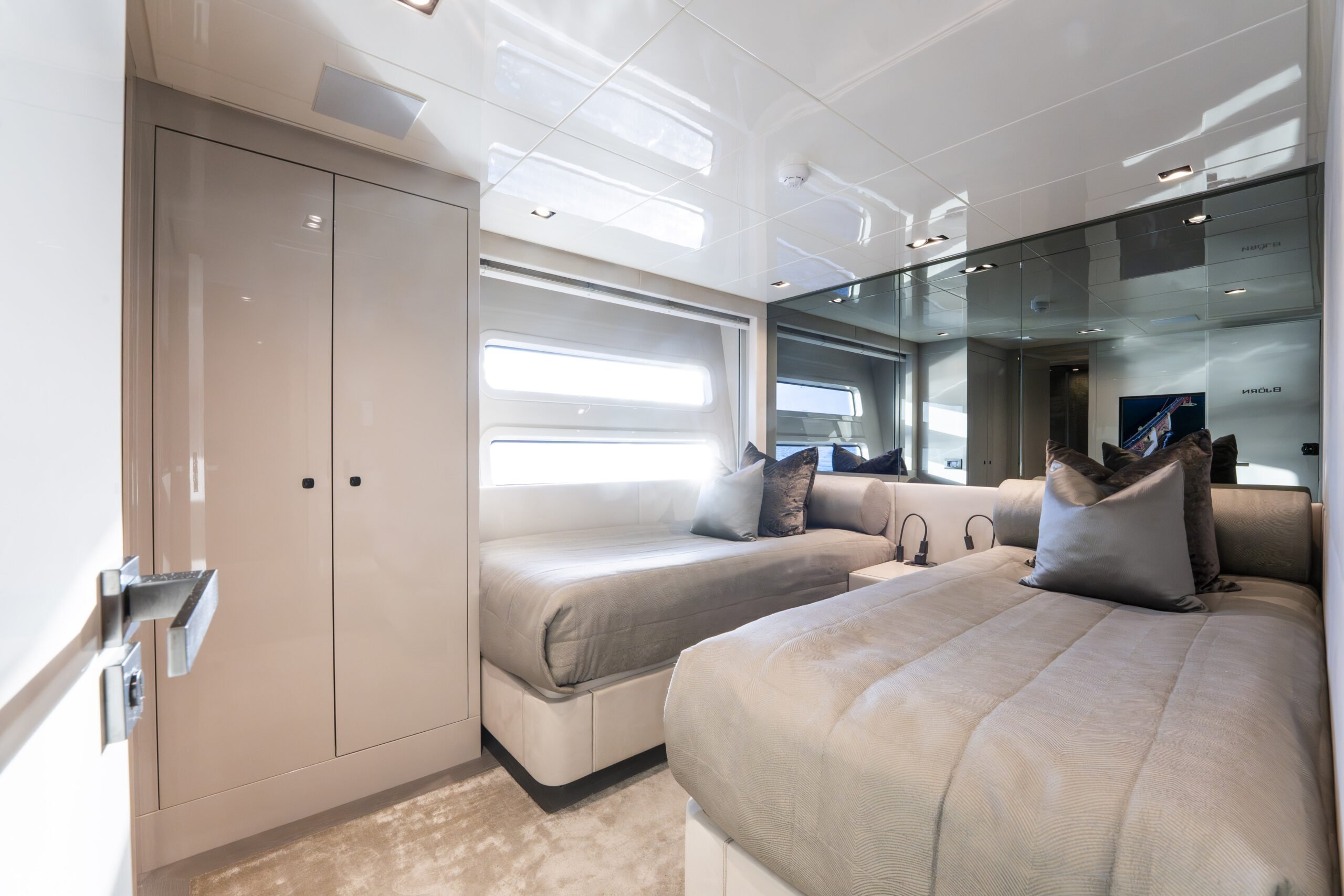 THE PALM yacht detail photo