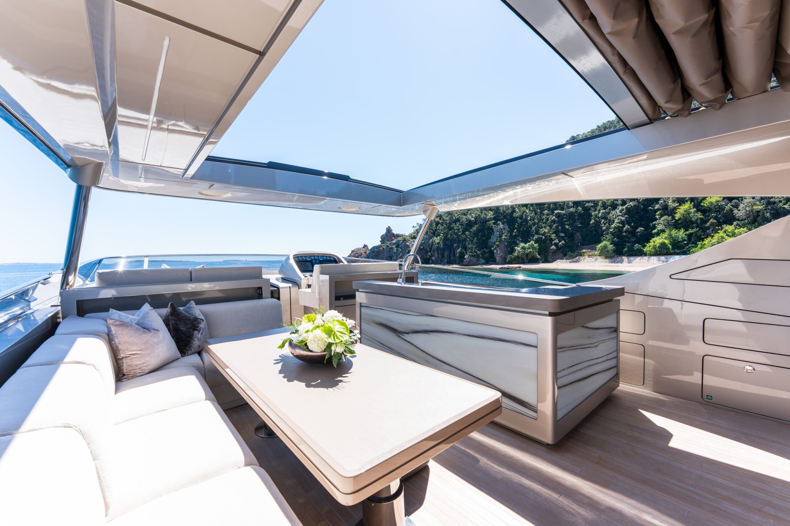 THE PALM yacht detail photo