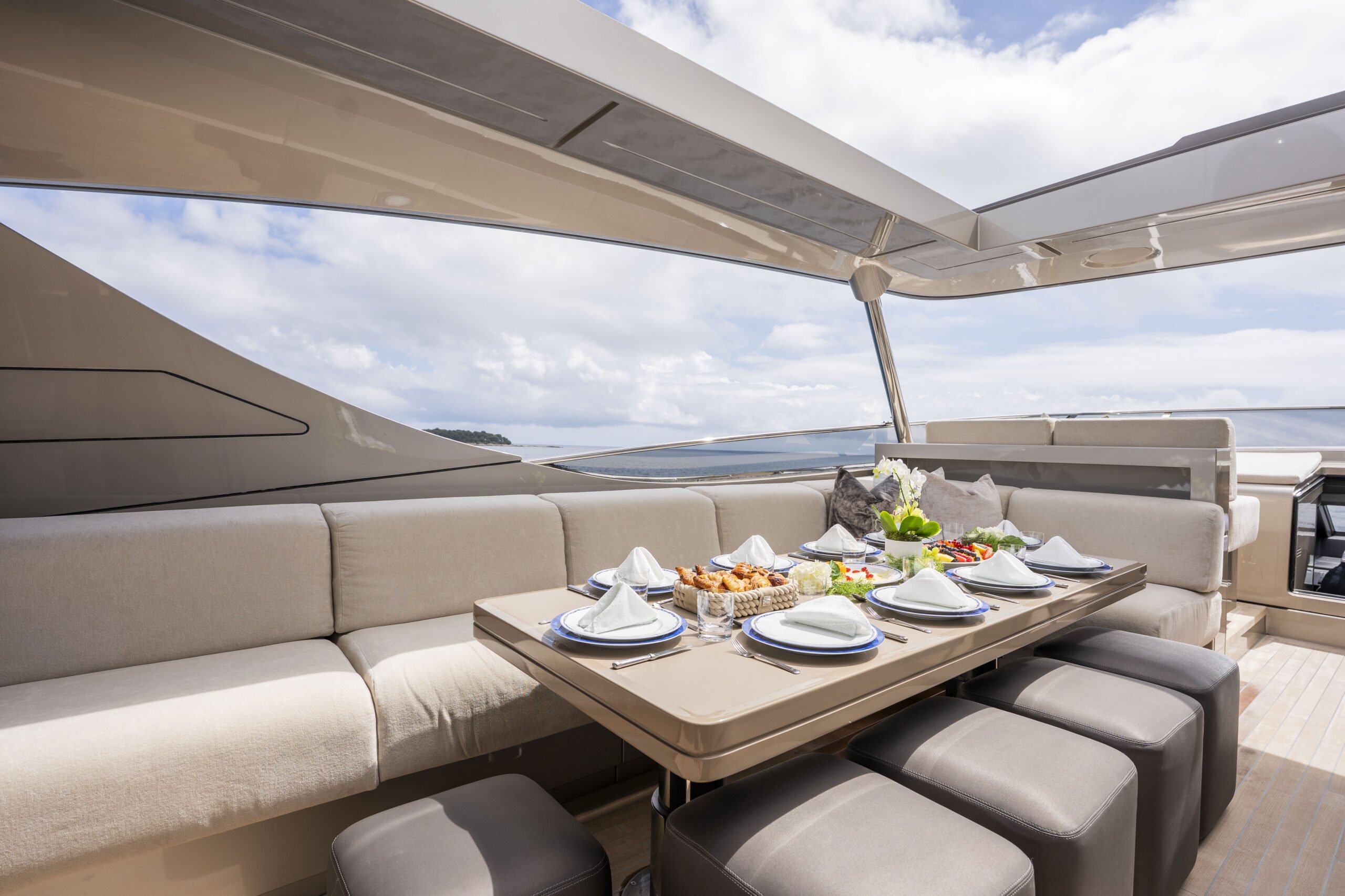 THE PALM yacht detail photo