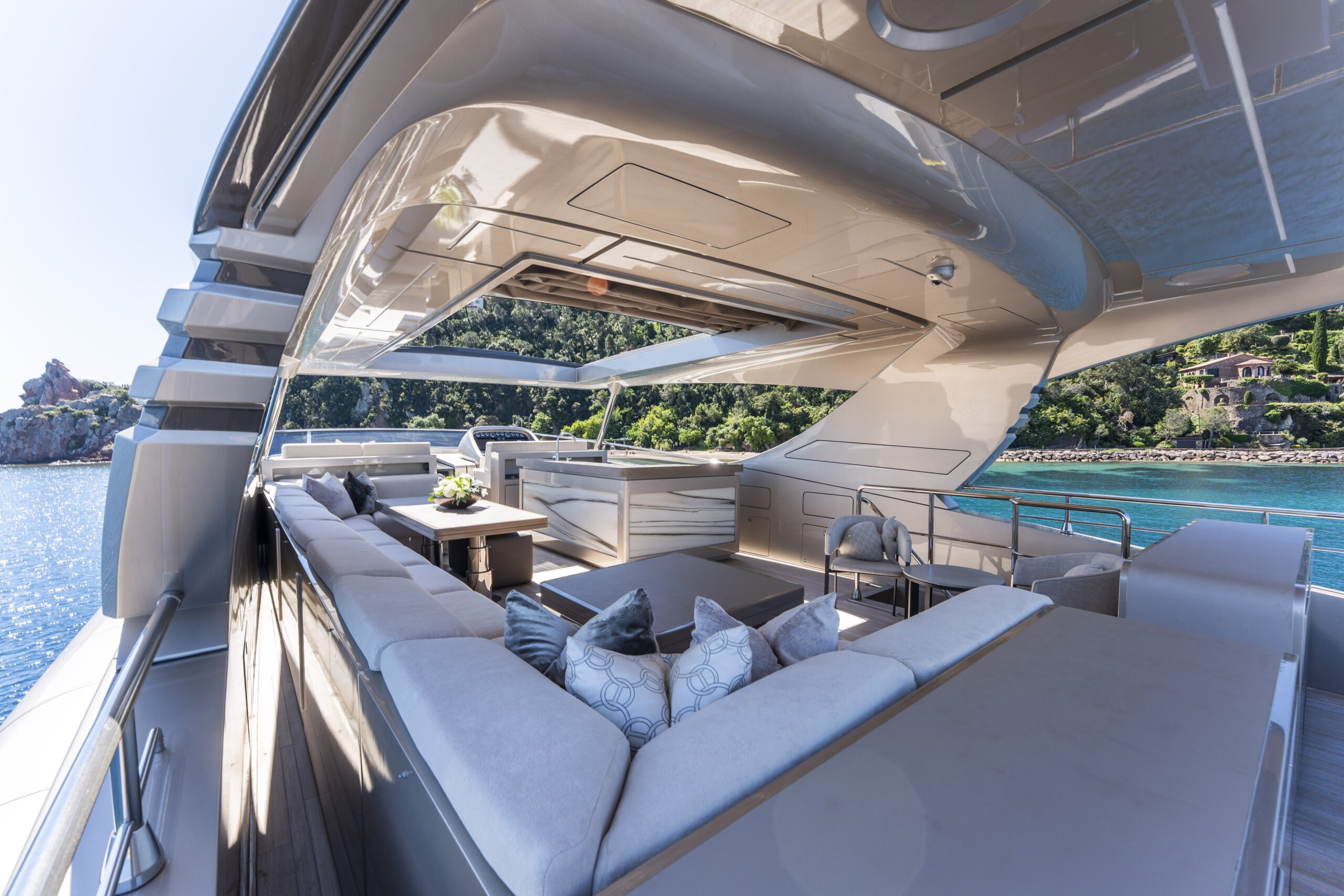 THE PALM yacht detail photo
