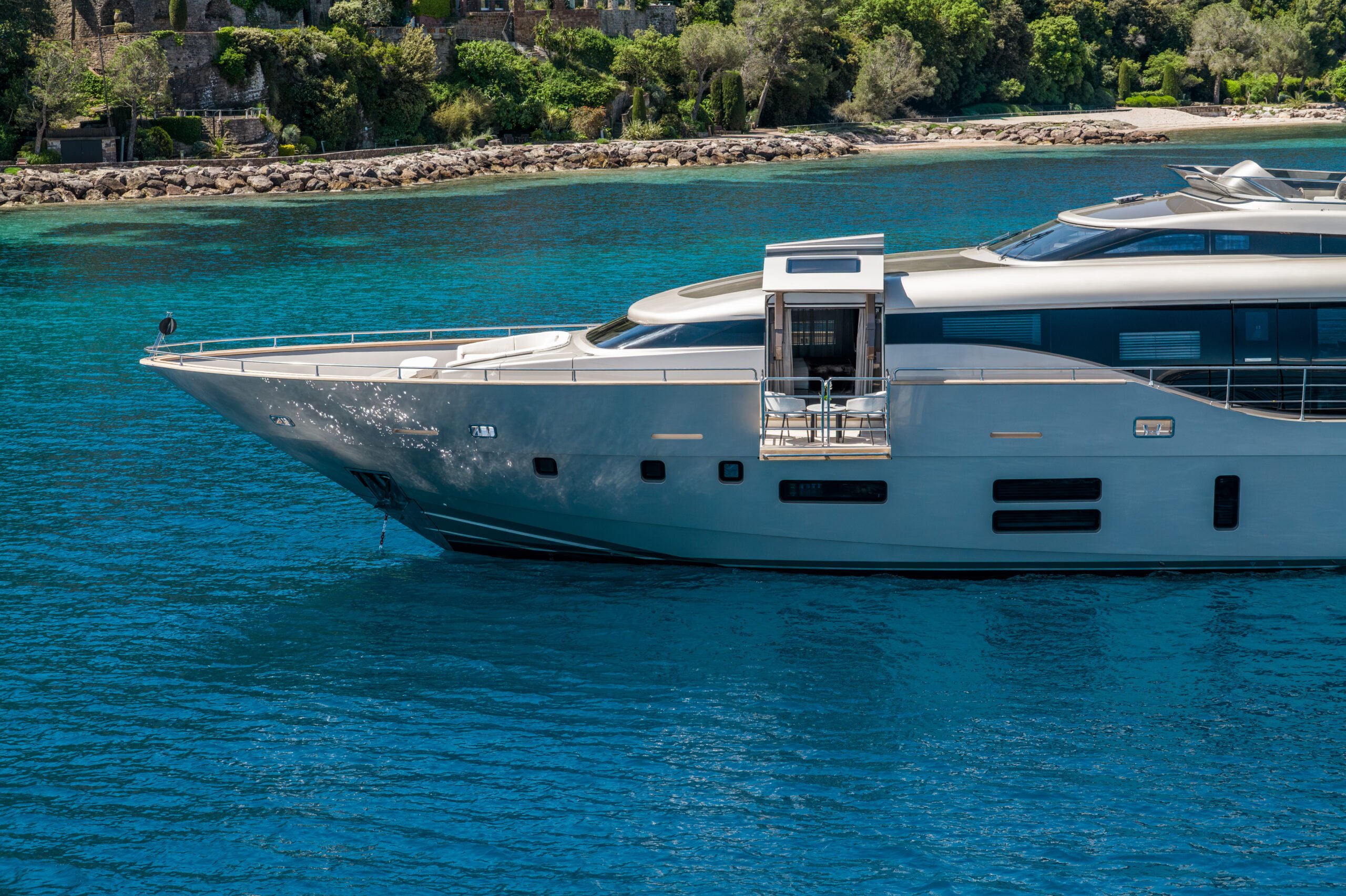 THE PALM yacht detail photo