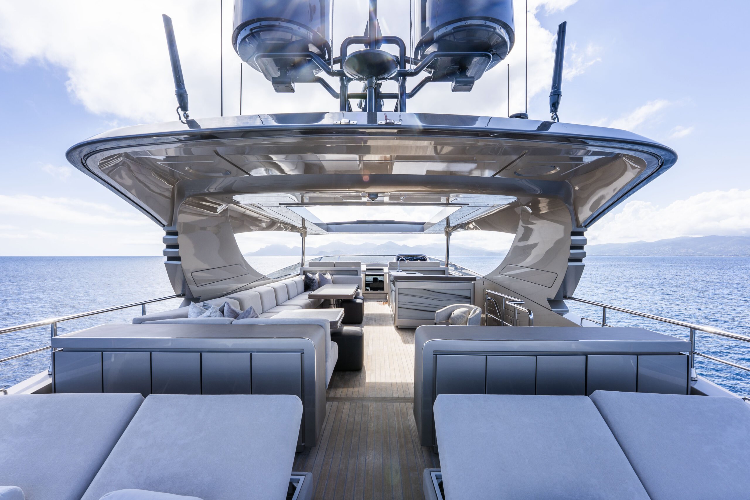 THE PALM yacht detail photo