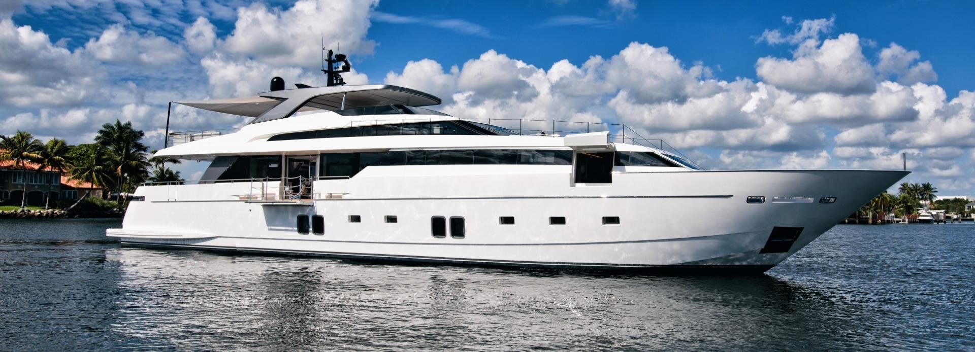 KRISTO yacht exterior profile