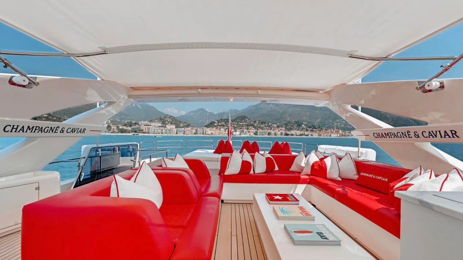 CHAMPAGNE AND CAVIAR yacht detail photo