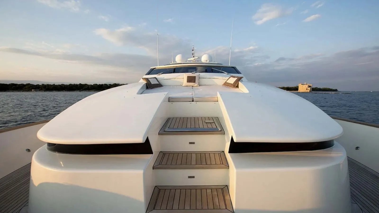 CAPPUCCINO yacht detail photo
