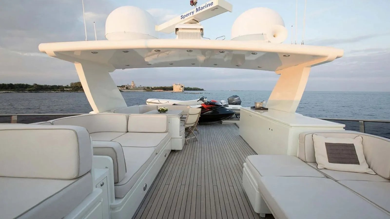 CAPPUCCINO yacht detail photo