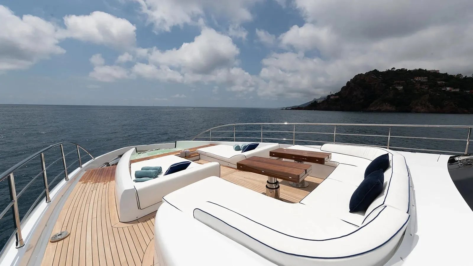 LAFAYETTE yacht detail photo