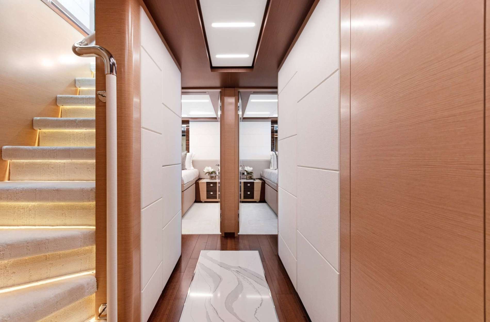 MAKE BIG HAPPEN yacht detail photo