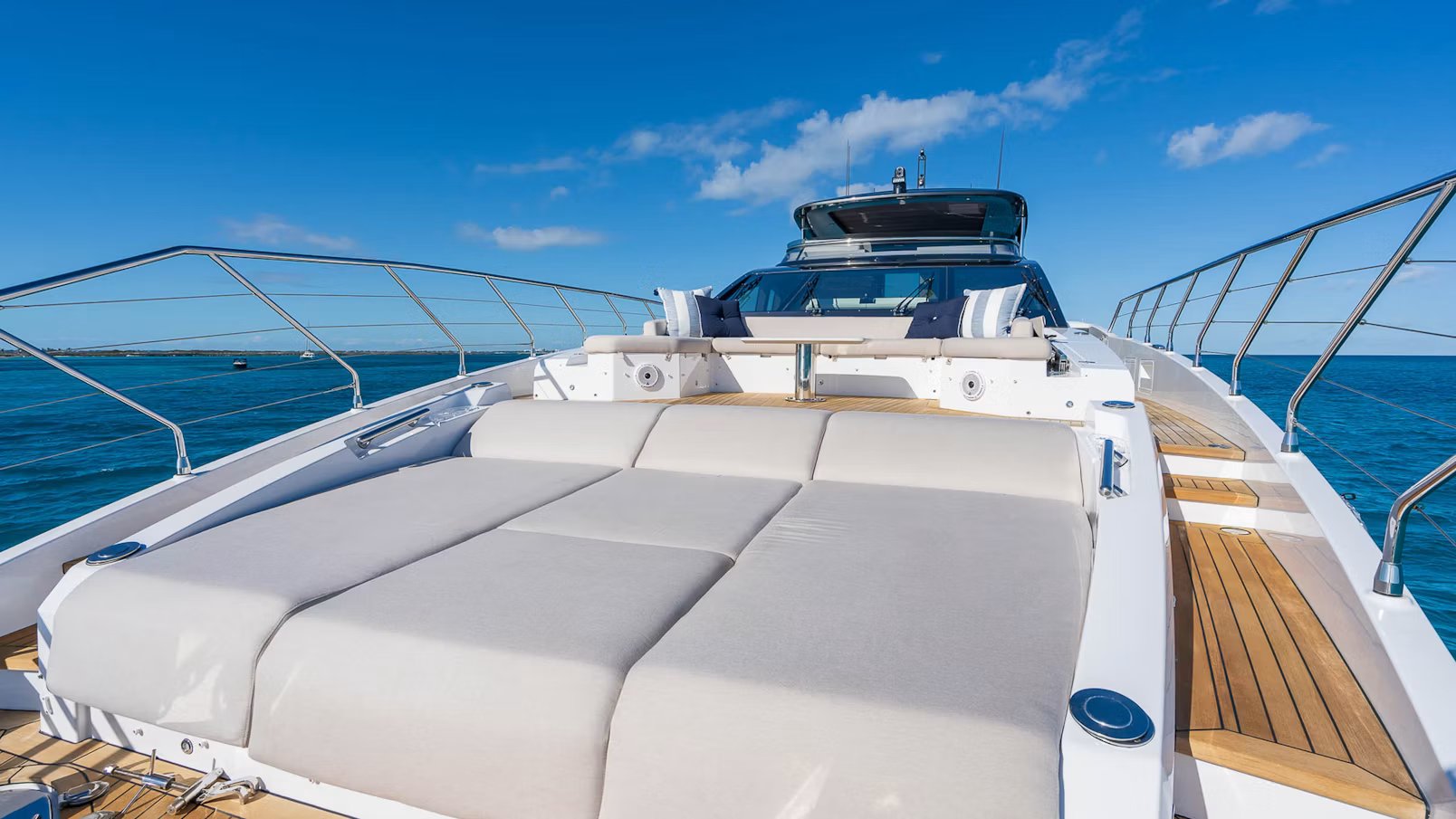 SEA OWL 88 yacht detail photo