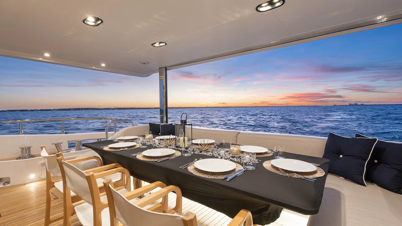 SEA OWL 88 beach club
