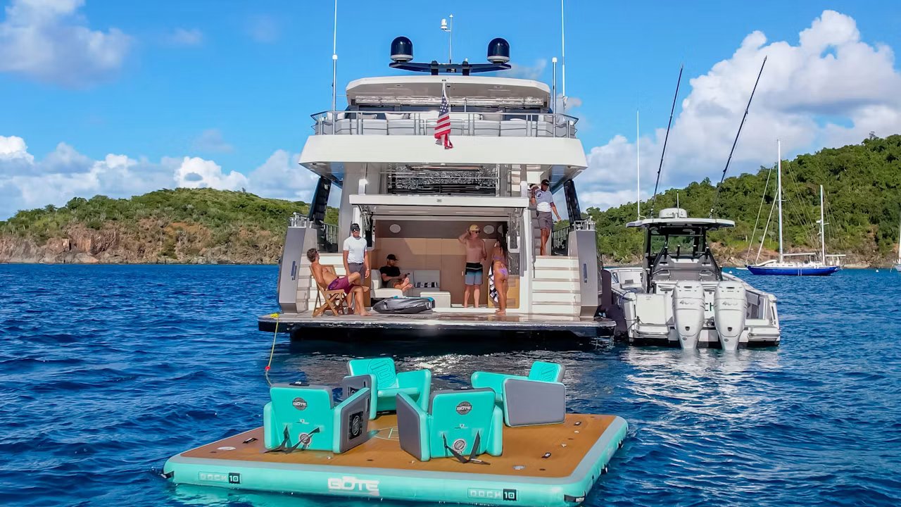 CHILLAXIN yacht detail photo