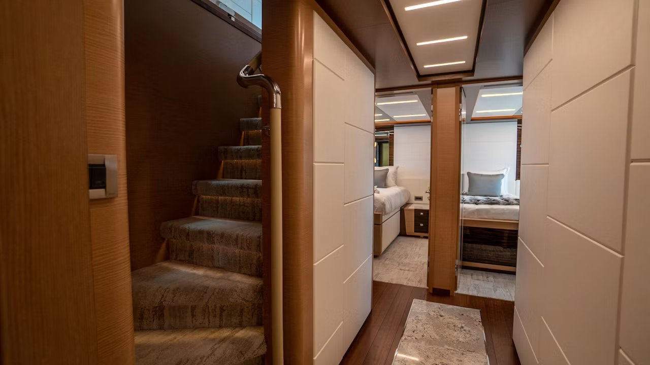 CHILLAXIN yacht detail photo