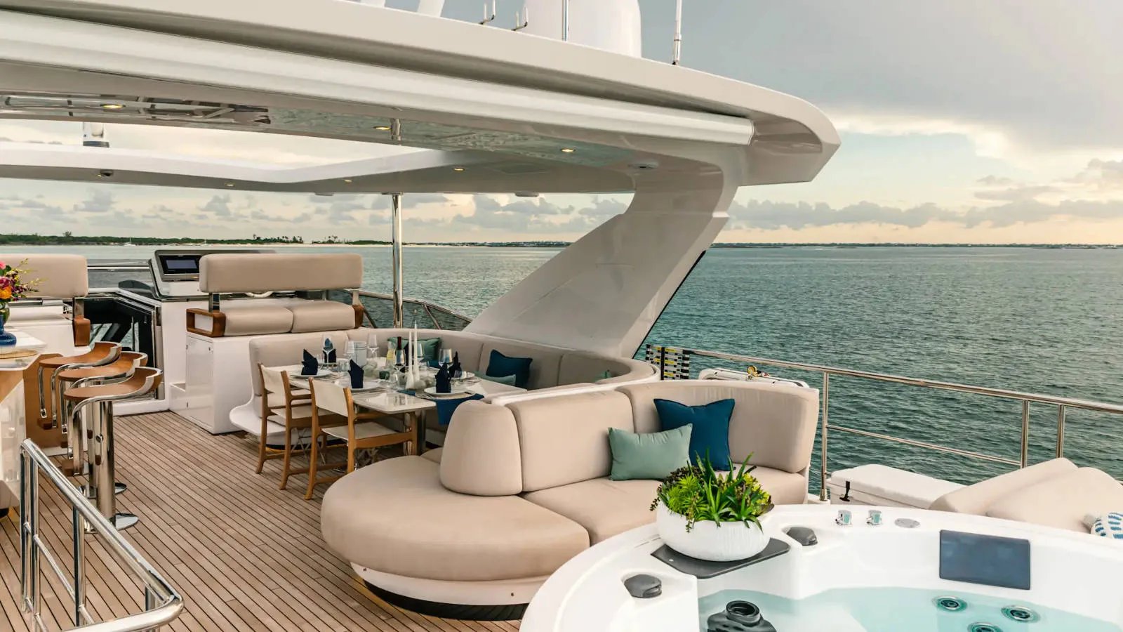 MAREA LA NAUTICA master suite