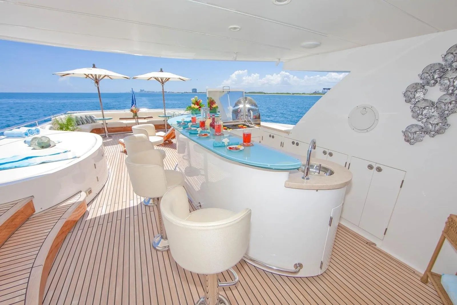 INCEPTION yacht detail photo