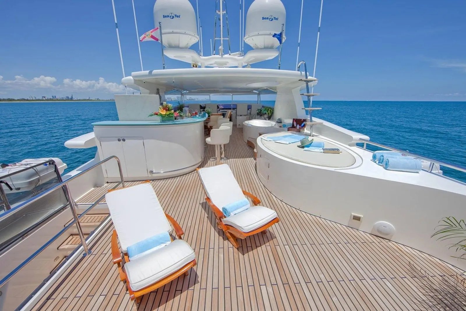 INCEPTION yacht detail photo