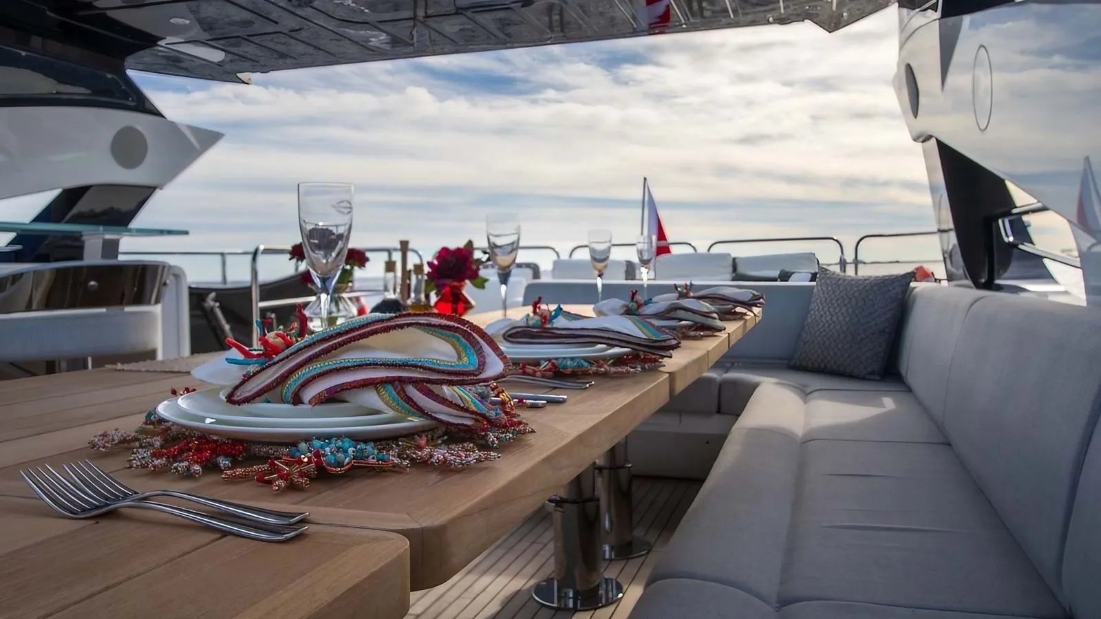 NIGORA sundeck lounge