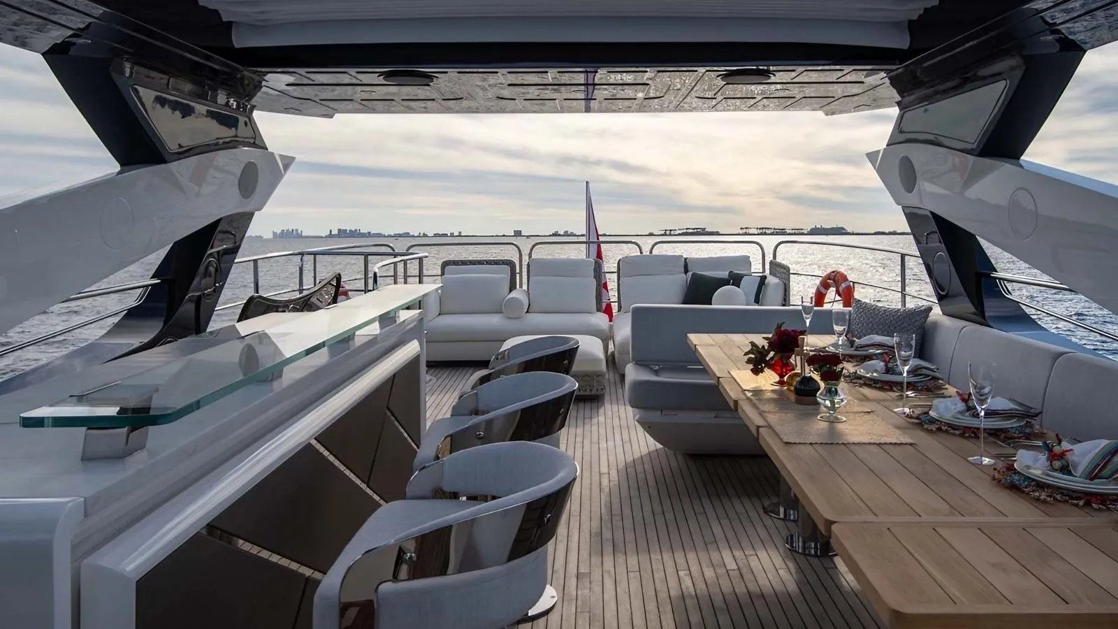 NIGORA yacht detail photo