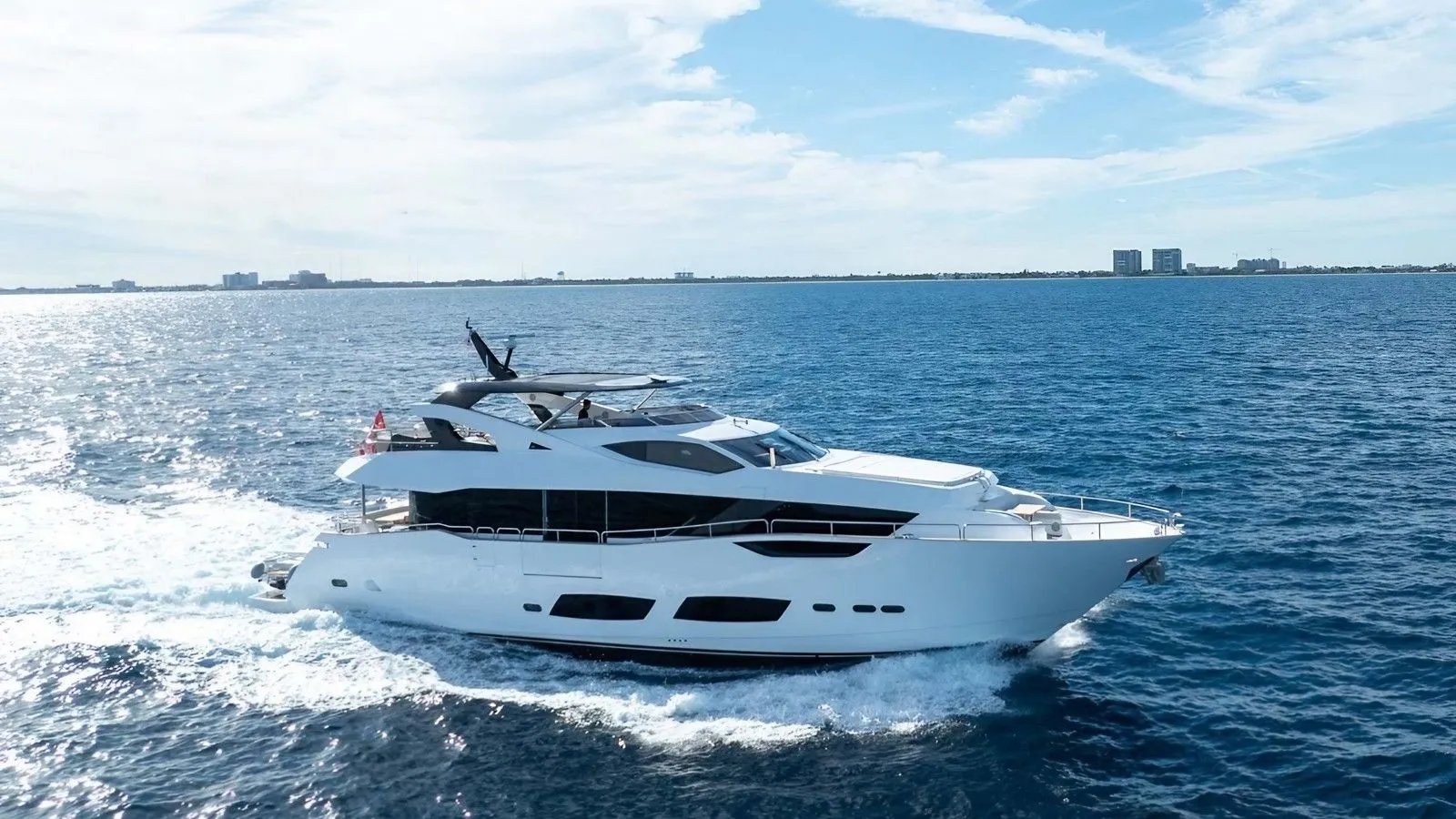 NIGORA yacht exterior profile