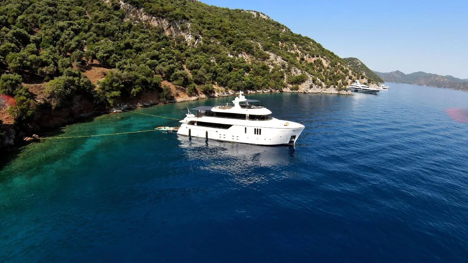 ZEEMAR sundeck lounge