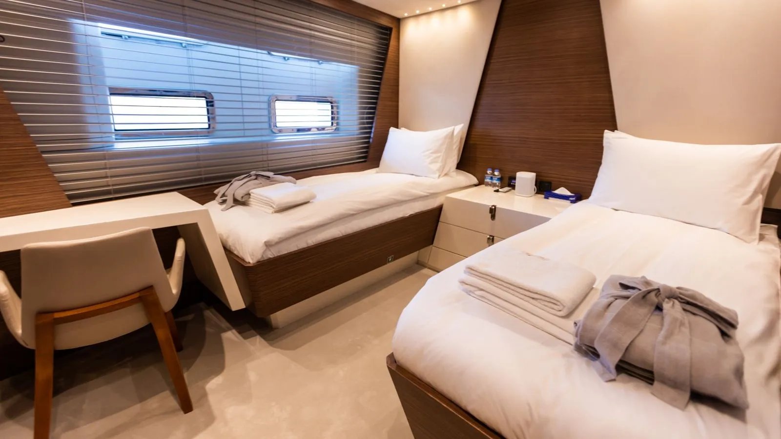 ZEEMAR yacht detail photo