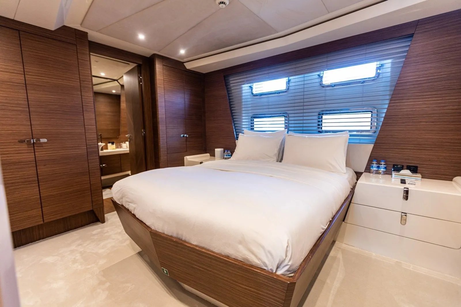 ZEEMAR yacht detail photo