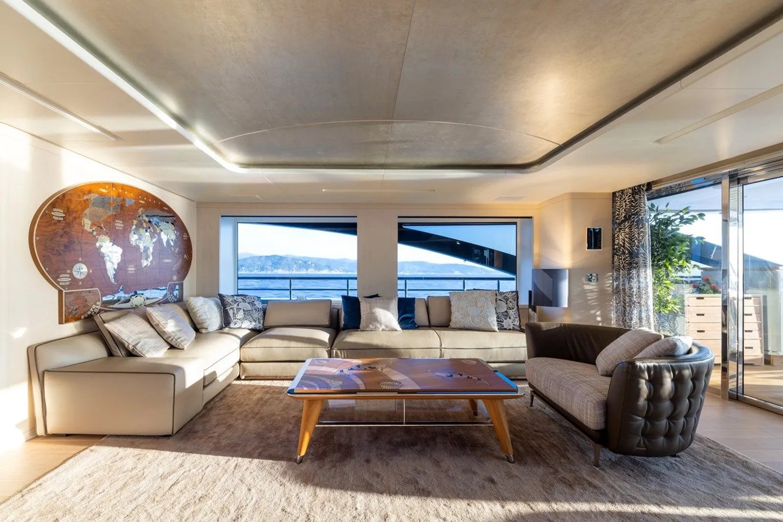 IRYNA II yacht detail photo