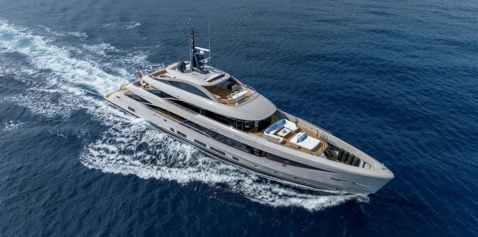 IRYNA II yacht exterior profile