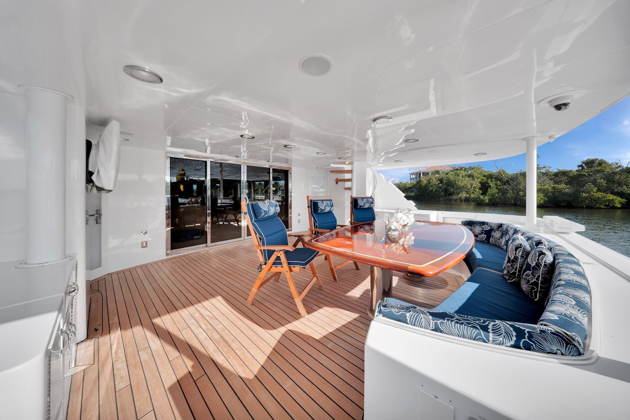 SEASPEAK master suite