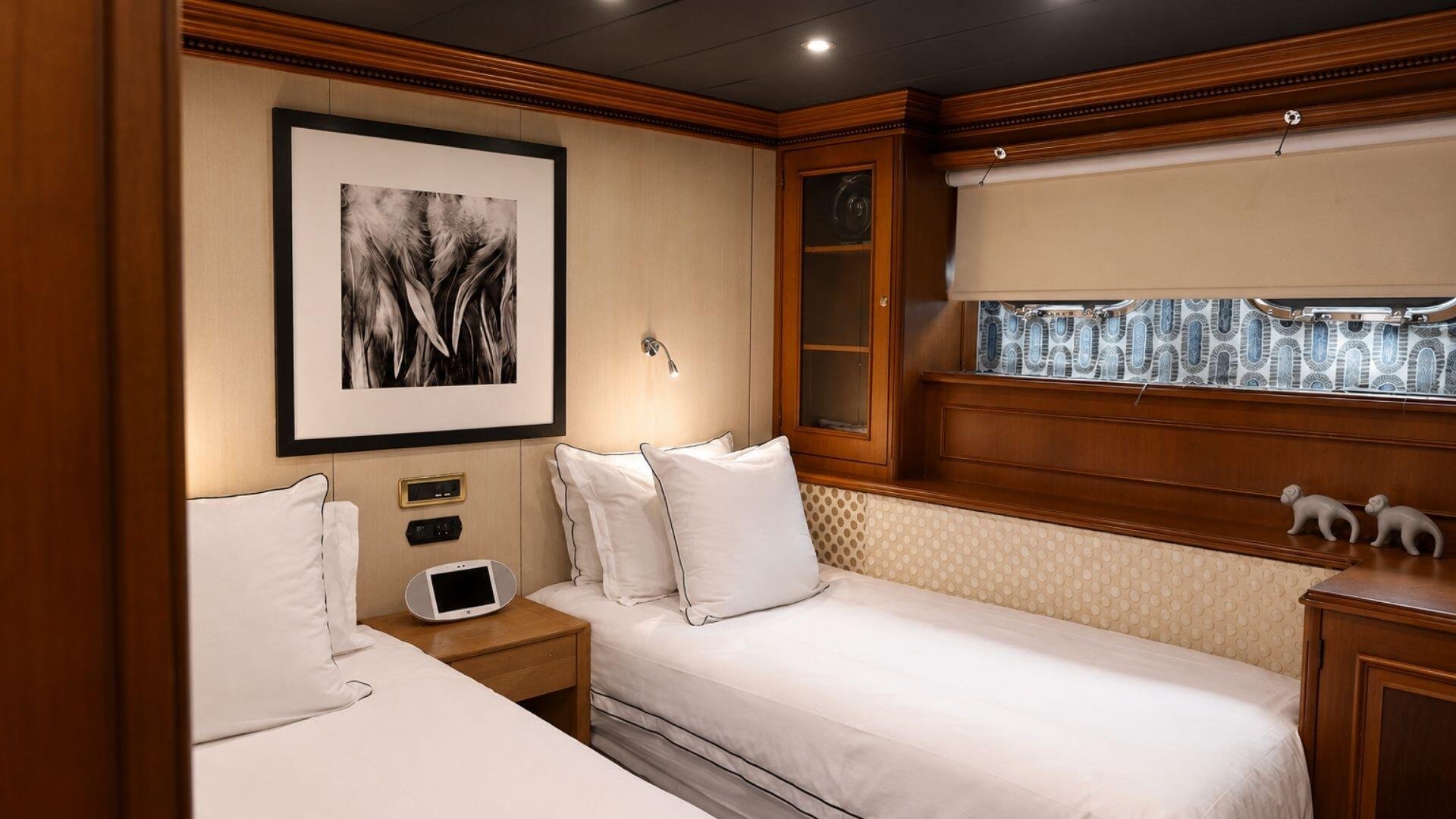 IRAMA yacht detail photo