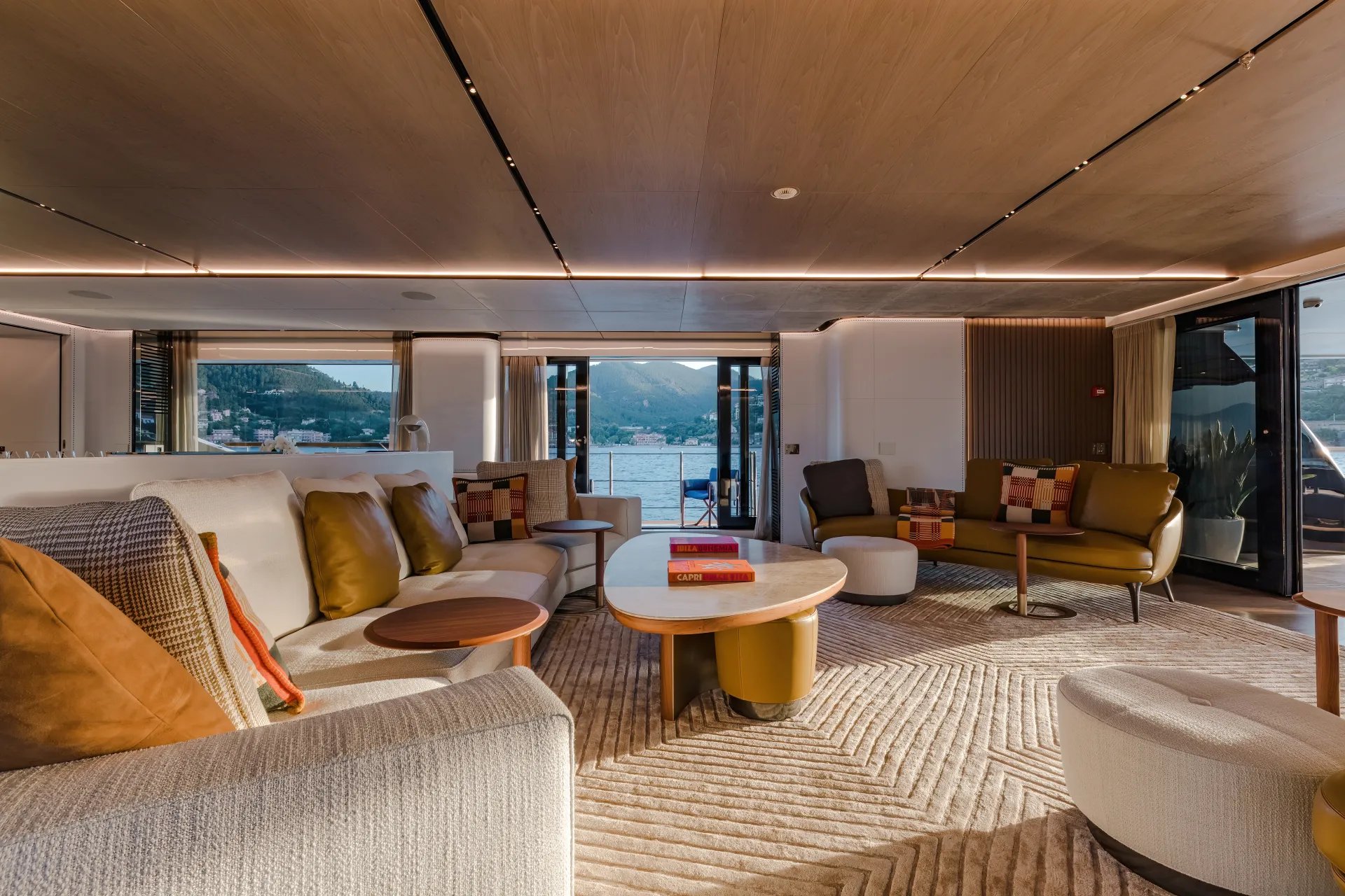 C yacht detail photo