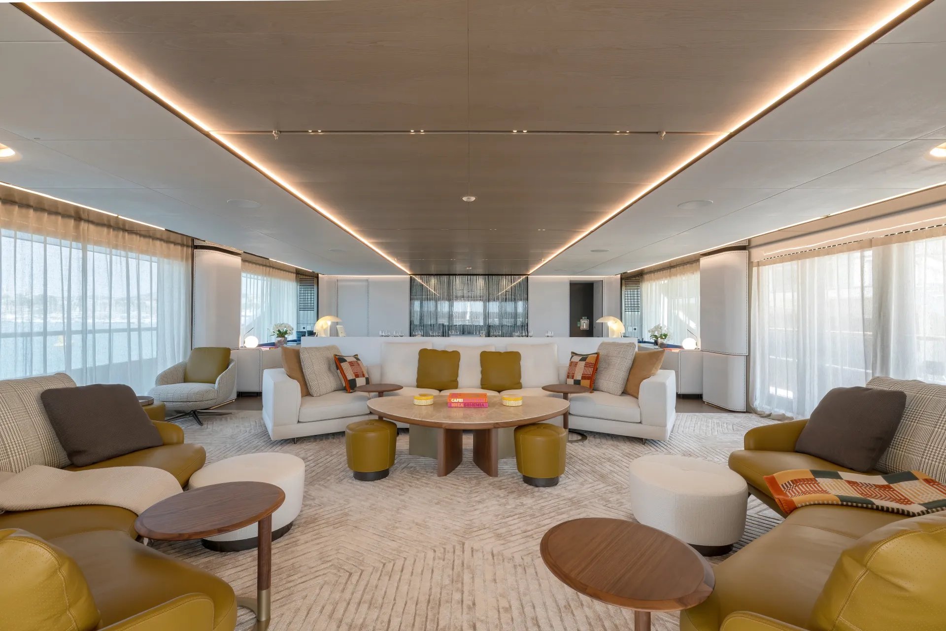 C yacht detail photo