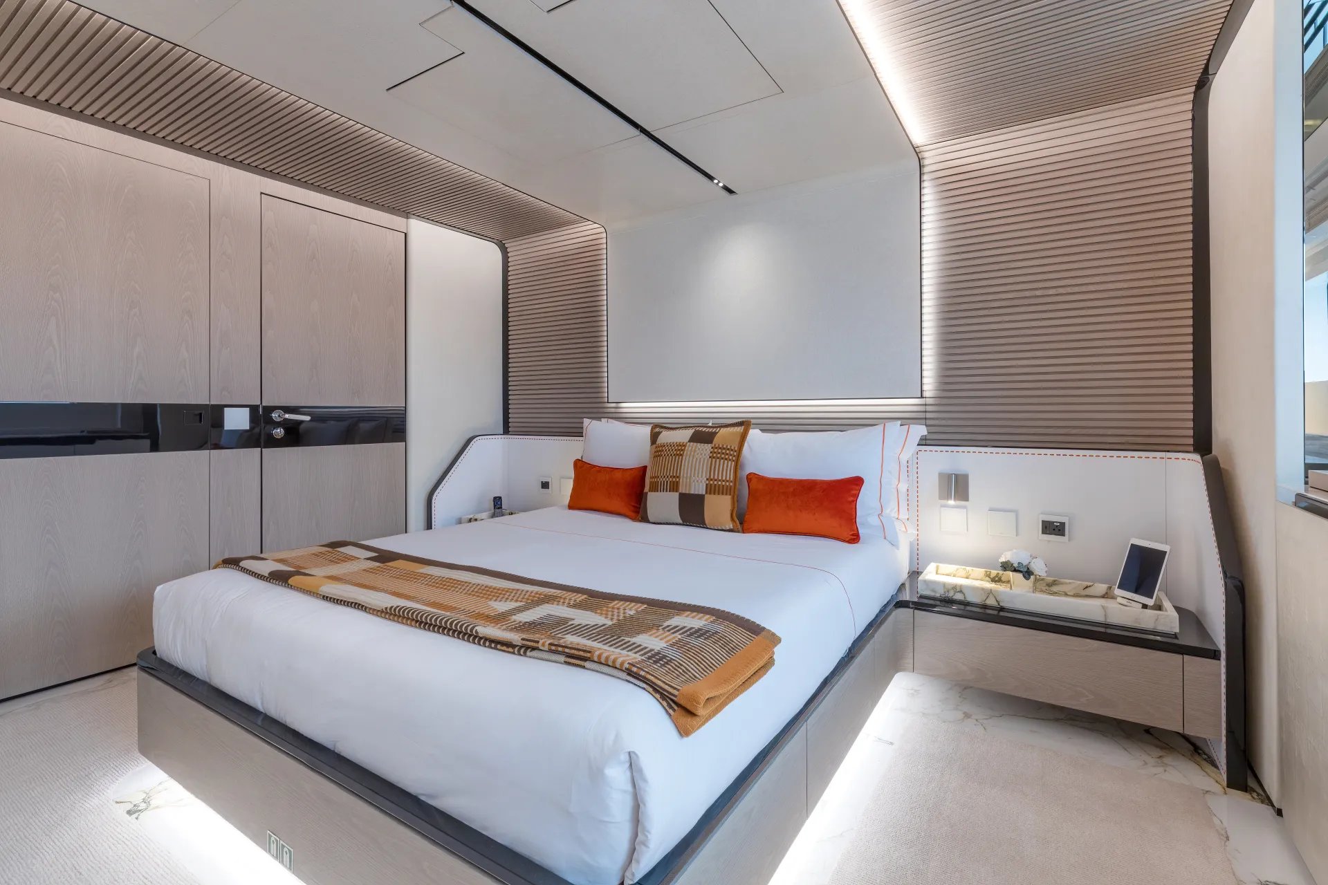 C yacht detail photo