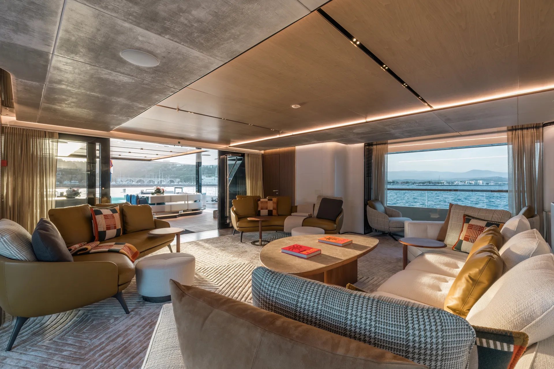 C yacht detail photo