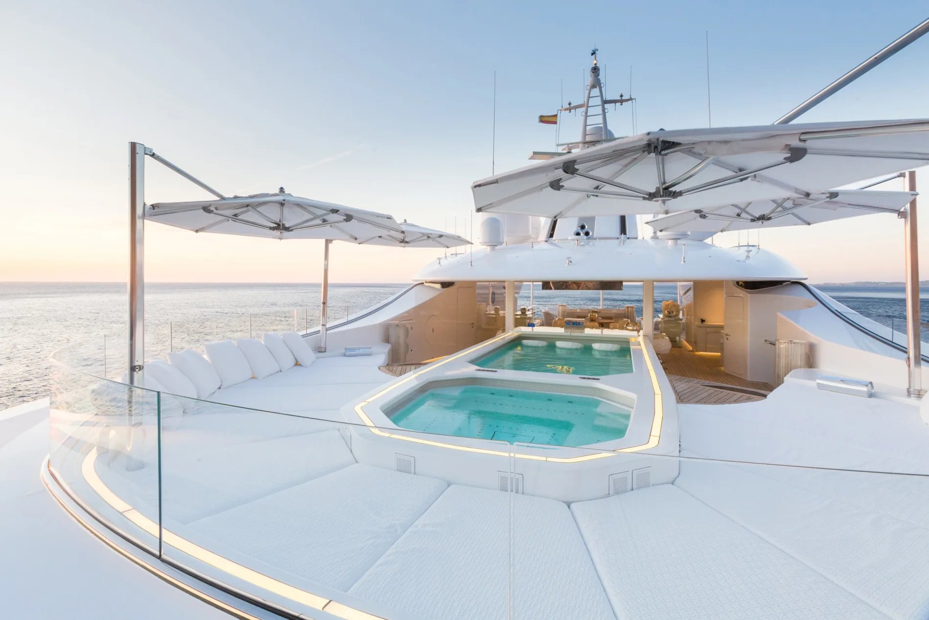LADY LARA yacht detail photo