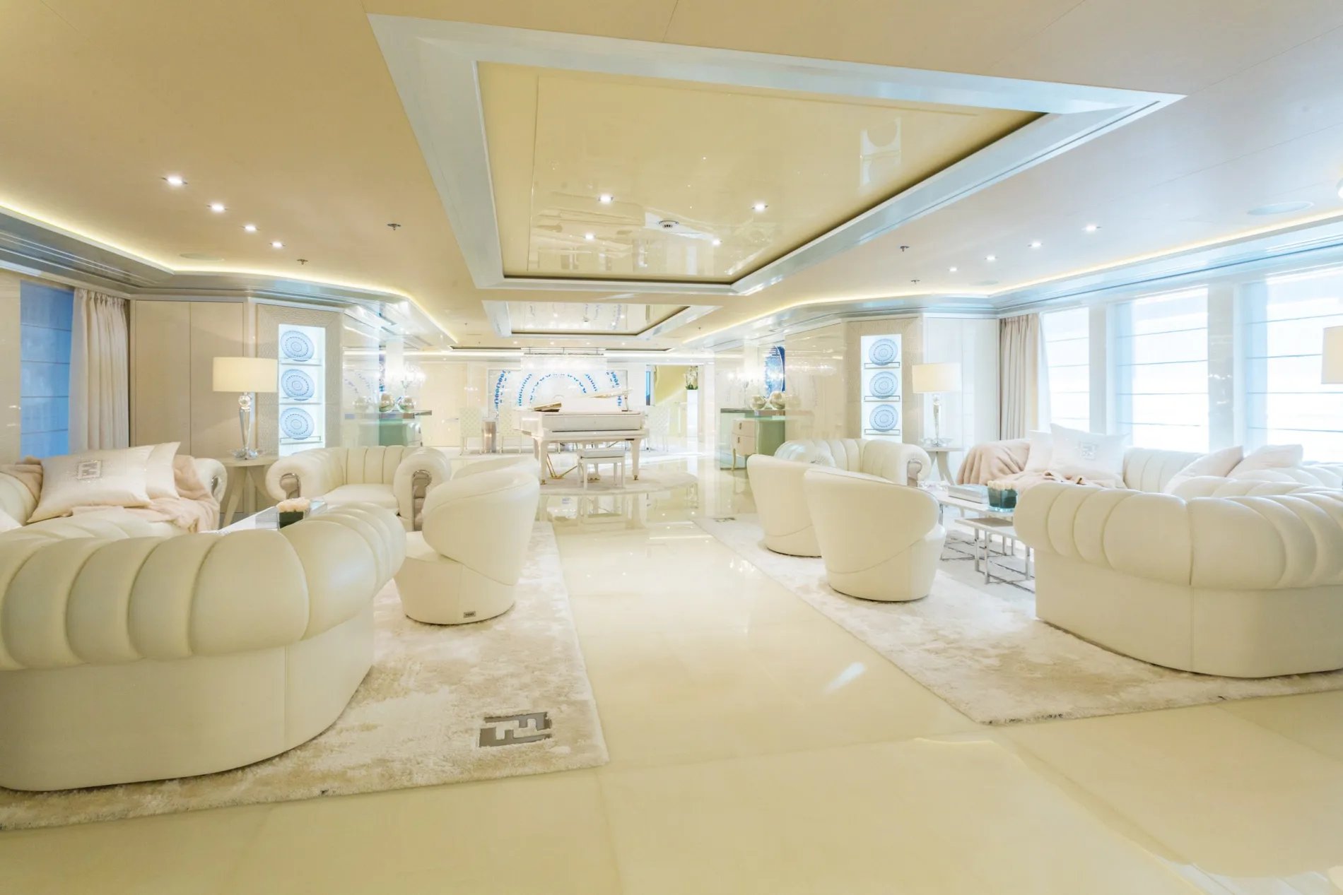 LADY LARA yacht detail photo