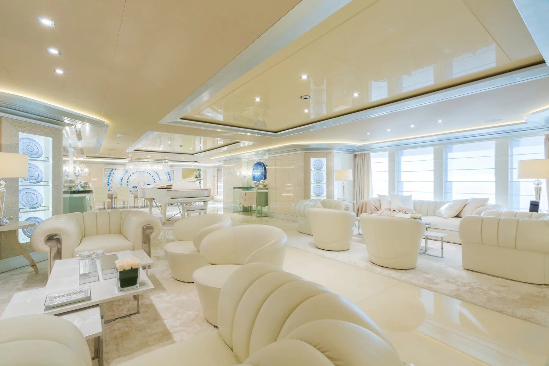 LADY LARA yacht detail photo
